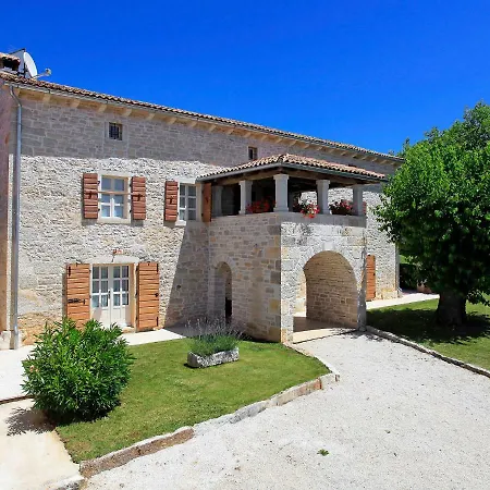 Kata Villa